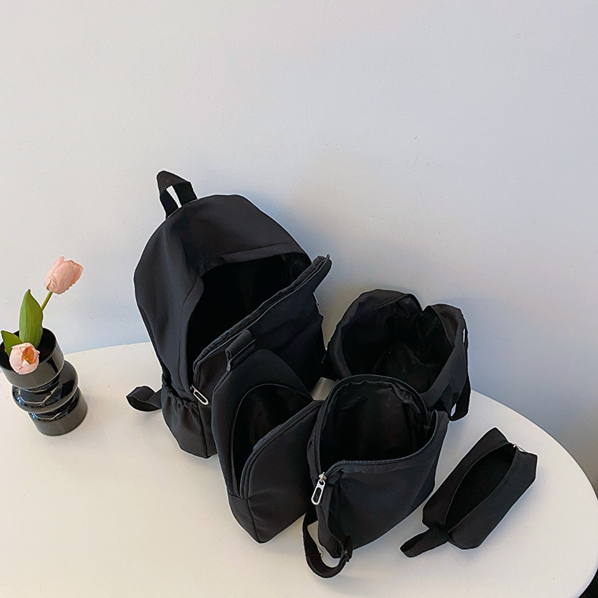 Cloth 5 Piece Bag Set.